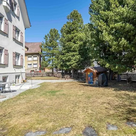House In Celerina 3 Bedrooms And Free Parking Apartman *